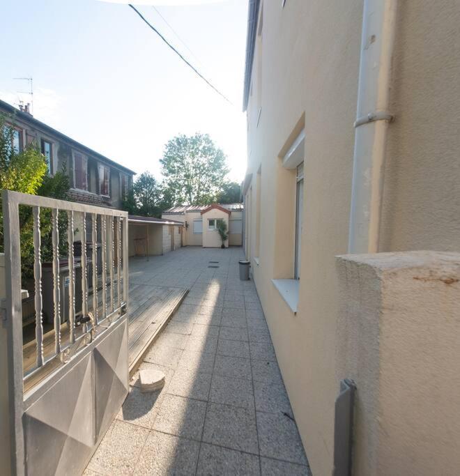 *Douceur Des Tropiques*Parisis Apartment Argenteuil Exterior photo